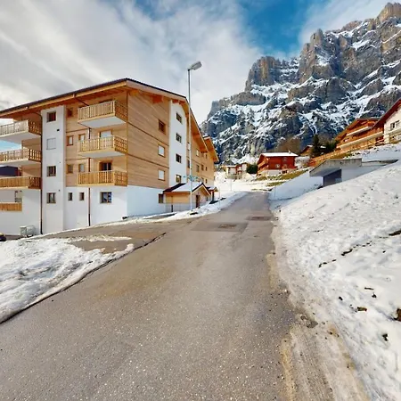 Sublime Modern Family Of 2 Bedrooms Appartamento Leukerbad