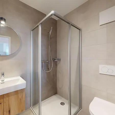 Sublime Modern Family Of 2 Bedrooms شقة *